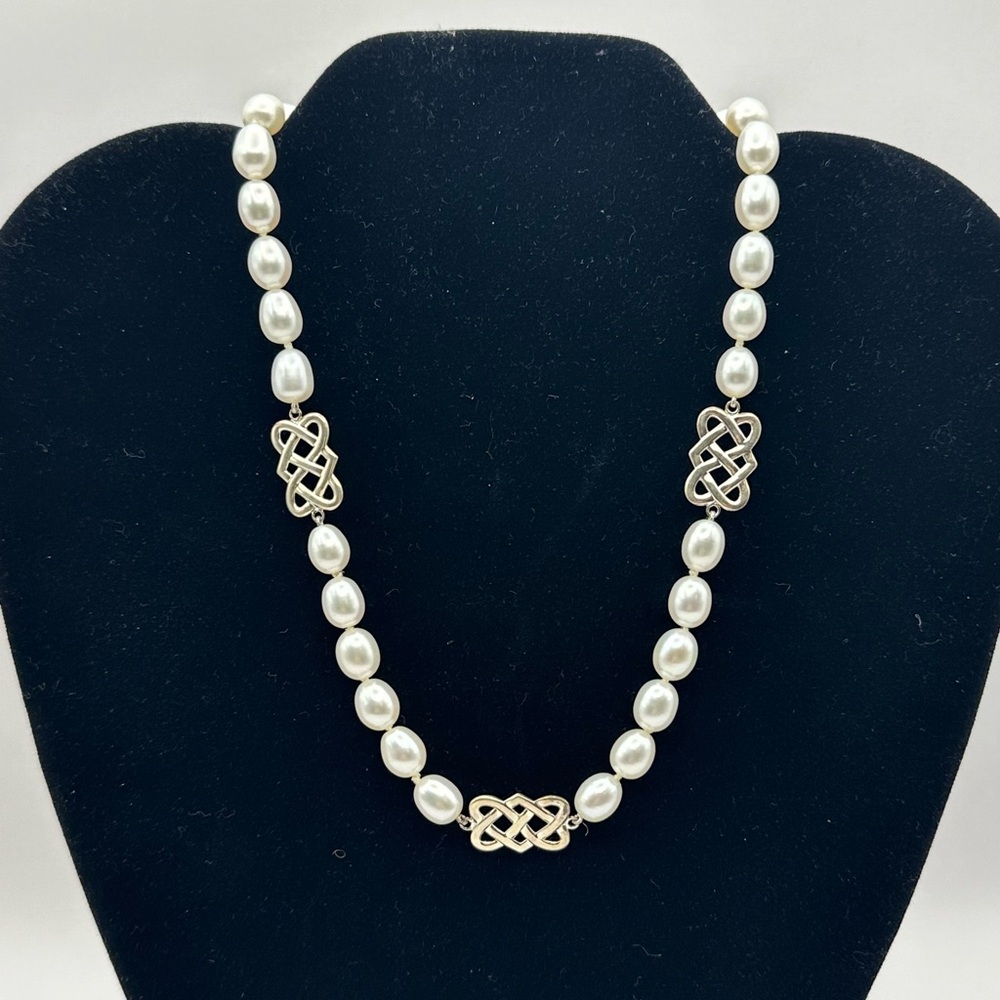 Tiffany & Co Paloma Picasso Freshwater Pearls & Silver Celtic Love Knot Necklace